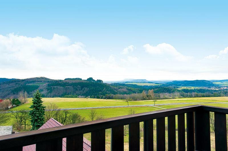 Panorama-Apartments Weinberghaus Mittelndorf Esterno foto